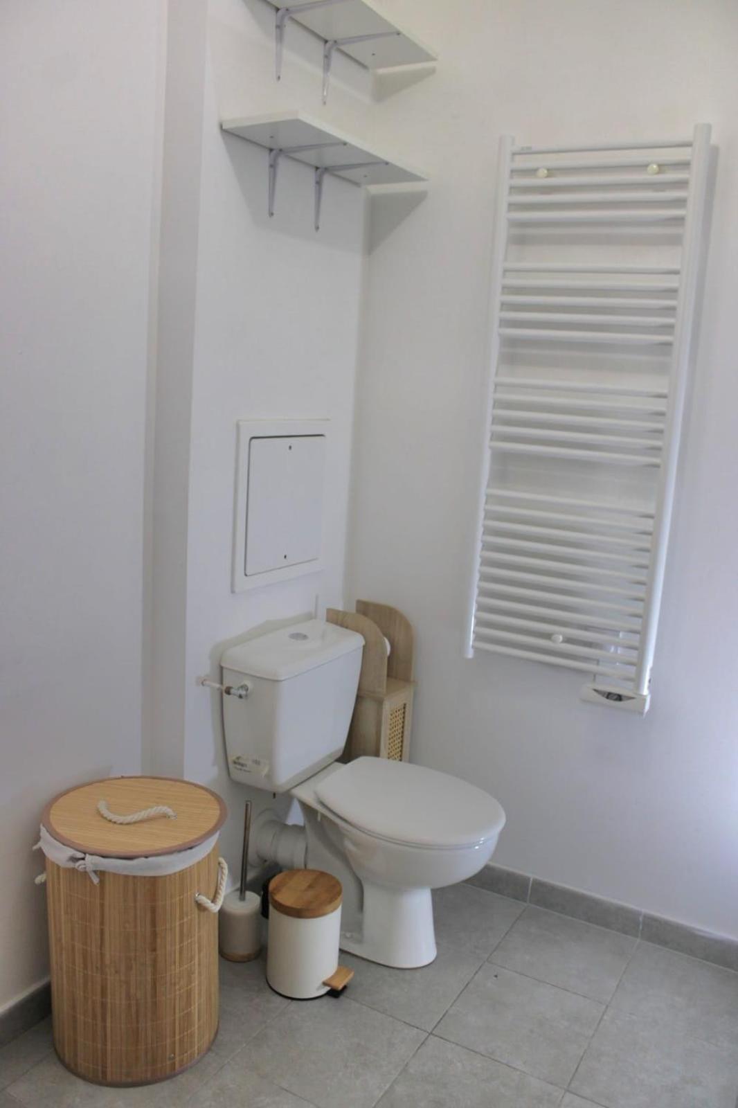 Appartement Elegant Et Lumineux Romainville Exteriör bild