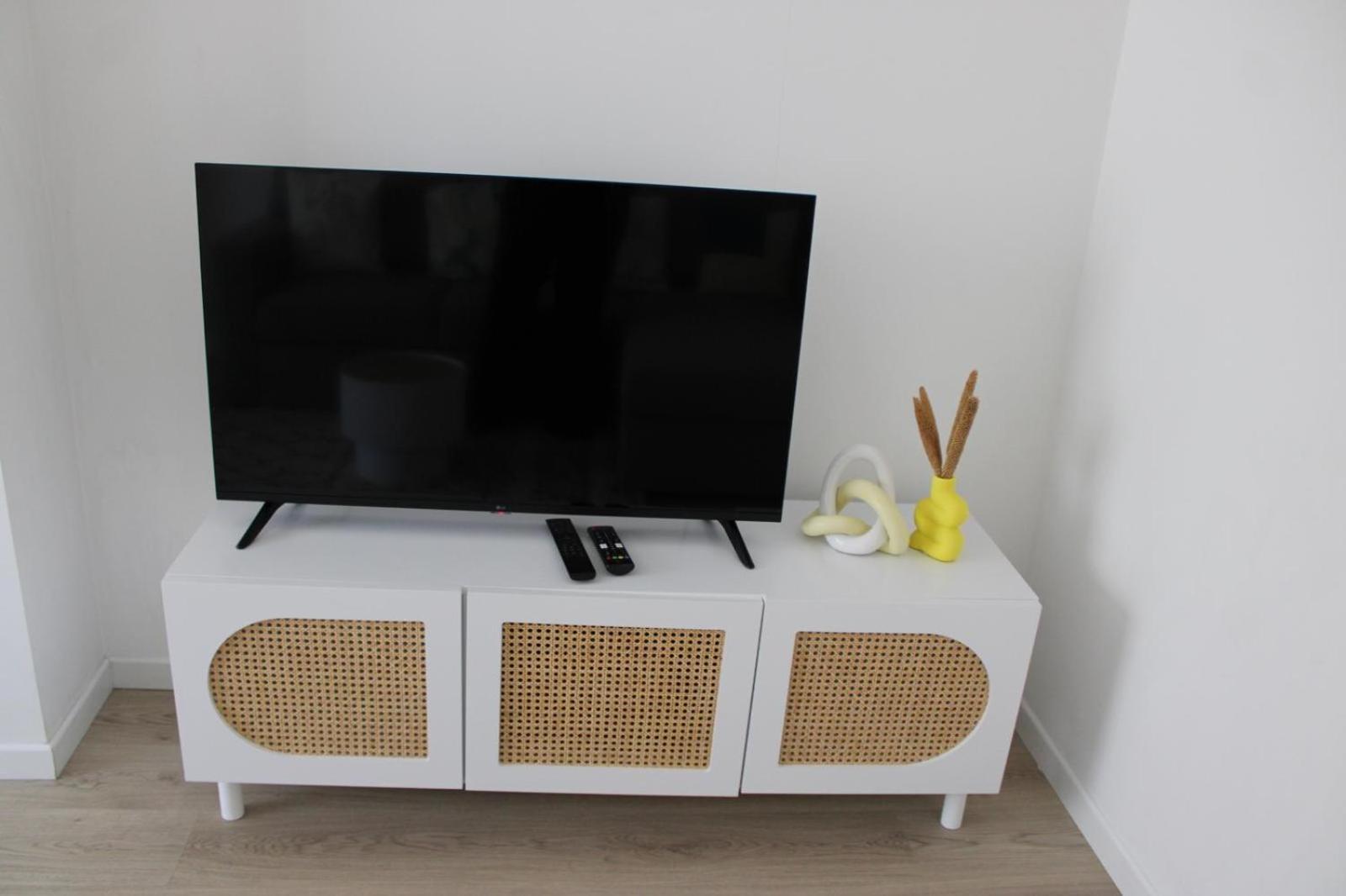 Appartement Elegant Et Lumineux Romainville Exteriör bild